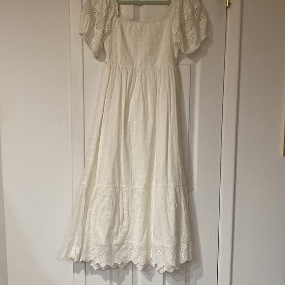 NWOT ASTR White Eyelet Dress - Picture 8 of 8
